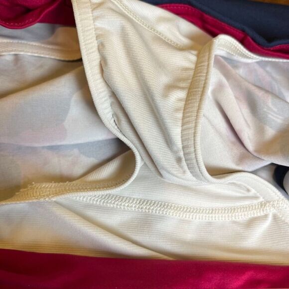 Lululemon Run: Speed Short 4way Stretch Inky Floral Ghost Inkwell Bumble Berry 6 - Picture 11 of 14